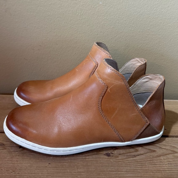Taos New Unity Boots Chestnut Slip On Burnished Leather Tan SZ 8.5 - Picture 6 of 11
